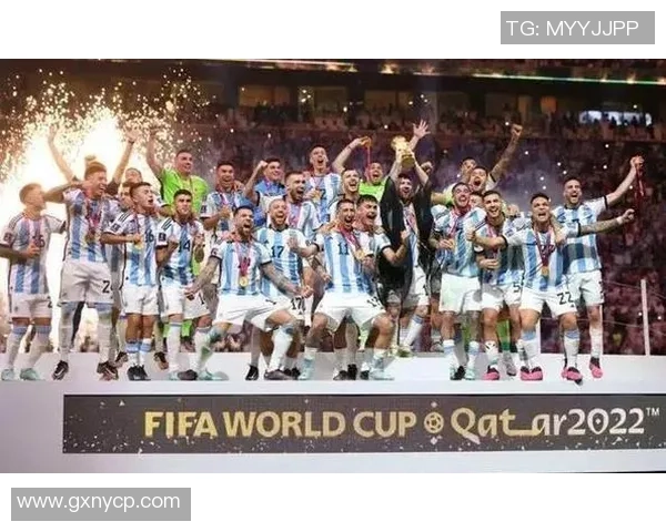 足球历史长河中那些载入史册的传奇球星与他们的辉煌瞬间